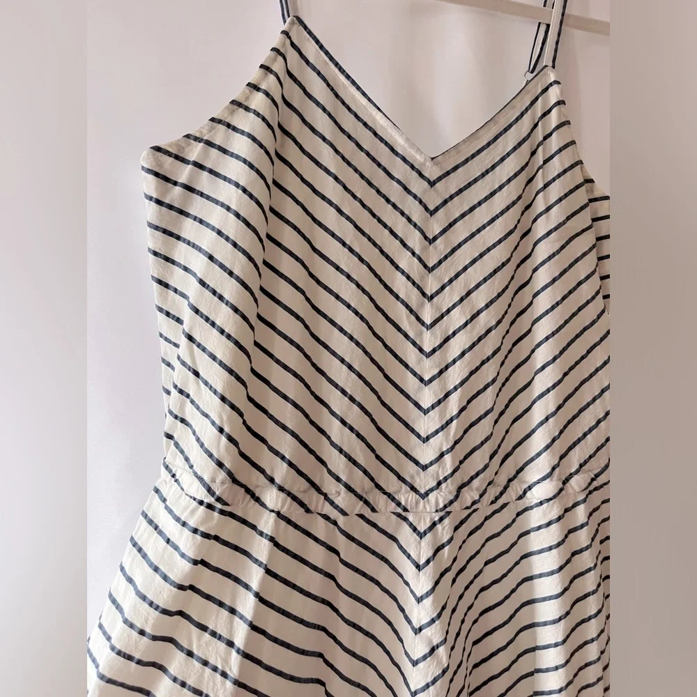 L L Bean Signature - cotton/linen striped dress - size 6 - Picture 5 of 8